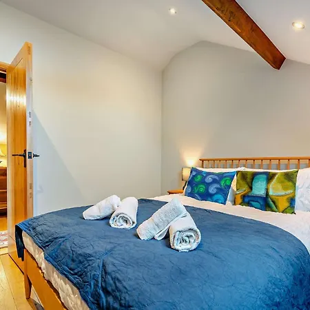 2 Bed In Penrith 90230 別荘 *